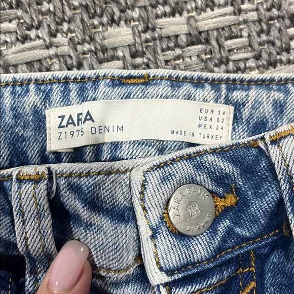 Zara Denim | Light Blue Skinny Jeans - Picture 3 of 14